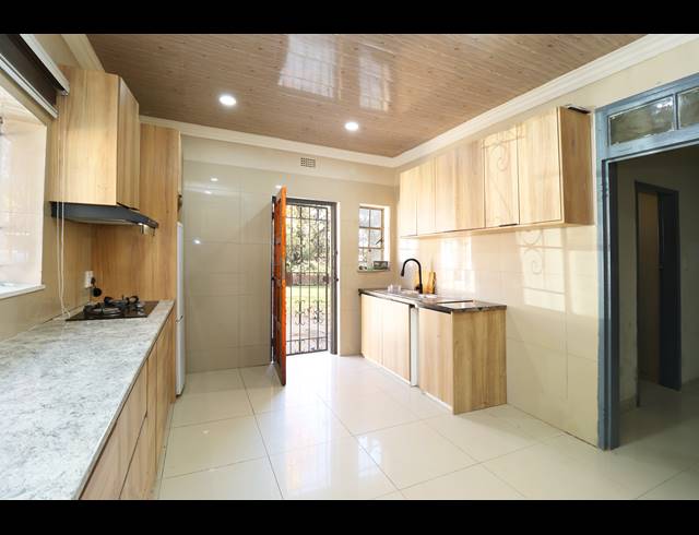 5 BEDROOM HOUSE FOR SALE IN DUNSEVERN